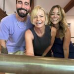 Jaime Pressly Instagram - Got bored again so I went to the salon and let this amazing crew do whatever they wanted and as usual I LOVE IT!! Thank you @ccohen for the beautiful color and @skevozembillas for the amazing new cut! #fun #color #hairstyle #salon #changeisgood