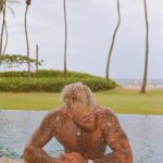 Jake Paul Instagram - Another dream come true. Cover of Sports Illustrated for the 50 most influential figures in sports. Such an honor to be in a magazine alongside Lebron James, Serena Williams, Michael Jordan, Kylian Mbappe, Alex Morgan, Patrick Mahomes, Roger Goddell, Lionel Messi, Allyson Felix, Shohei Ohtani, Kobe Bryant and all of the other amazing figures. I’m 3 years into the sport of boxing, I’m just getting started. None of this happens without my team. Thank you all for believing in me. We will prove to the world that anything is possible. Go grab a copy in real life😈
