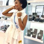 Jalylane Maës Instagram - En ce beau lundi ensoleillé ☀️. Un retour en image sur ma séance de dédicace chez @oretsens. Un grand merci à toutes les personnes qui sont venues à ma rencontre et qui me soutiennent pour l’élection Miss France 🇫🇷. Je remercie également l’ensemble des équipes @oretsens ainsi qu’a mon comité pour cet événement💕. @missguadeloupeofficiel @organisation.revelle 👗: @kob.boutique @kevinobrianofficial BO et collier : @oretsens 📍: pointe à pitre #dedicaces #miss #missguadeloupe #bijouterie #montre #bijoux #comite #rentree #seance #pointeapitre #proche #2024 #2023 #🥹 Pointe-à-Pitre