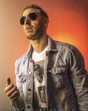James Cipperly Instagram - Keep it.
.
.
.
#baybee #monday #orange #potrait #thumb #shades #denim #face #head #shoulders .
Photo: @beyondgorilla