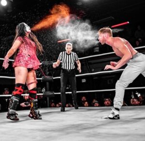 James Cipperly Instagram - Whoa.
.
.
.
#baybee #Monday #mist #mondaymist #photography #october #horror #ref #hands