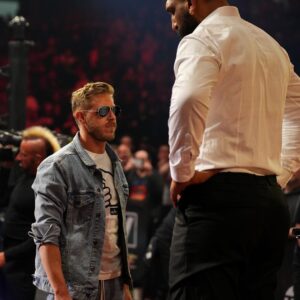 James Cipperly Instagram - Wouldn’t try to look me in the eye.
.
.
.
#baybee #monday #aew #aewrampage #standoff #wrestling #prowrestling #face2face #face2tummy #tummy #tall #man #dressshirt