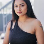 Janani Ashok Kumar Instagram - I told myself, Next time I’ll be colder but here I am, feeling the warmth all over. ✨💫💯♥️ - 📸: @raghul_raghupathy Pondicherry - பாண்டிச்சேரி