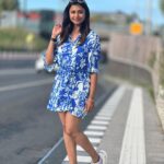 Janani Ashok Kumar Instagram - 💙🤍 📸: @madhumitha_sivasankar Netherlands,amsterdam