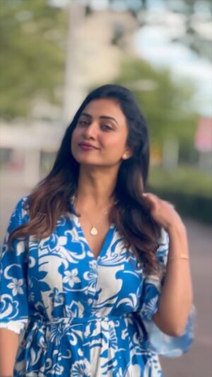 Janani Ashok Kumar Instagram - Years from now, I hope you look back on this season and the story you tell is one of courage. 
The story you tell is how even though you knew fear and anxiousness, you also knew that just like so many before you..!
You learned to believe it was still possible to overcome.
-
Video: @madhumitha_sivasankar