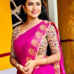 Janani Ashok Kumar Instagram - வாழ்ந்தாலும் தரை வீழ்ந்தாலும்… உன் கால்கள் என் நெஞ்சில் வாழத் தேனே வா… 💝 - 📸: @vahitha.begam.5492 Chennai, India