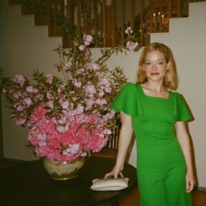 Jane Levy Instagram - Chicken girl