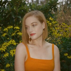 Jane Levy Instagram - Ladies!! Marry a photographer!!!