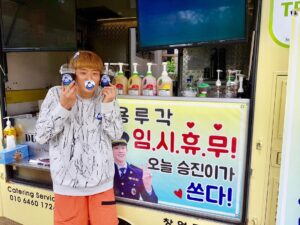 Jang Eui-soo Instagram - 모든분들이 너무 좋아해주셨고
덕분에 힘내서 촬영하고 너무 기분좋은하루였어요 감사합니다!!