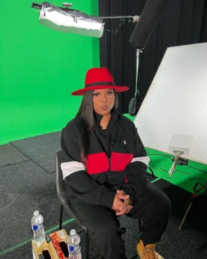 Janice Faison Instagram - On set today for a few pick up lines
