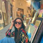 Jankee Parekh Instagram - Help a friend out, translate the lyrics for me in the comments please? 🐯 . . #DubaiOldVillage