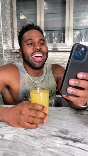 Jason Derulo Instagram - Don't make friends with magicians 🤦🏾‍♂️ @xaviermortimer