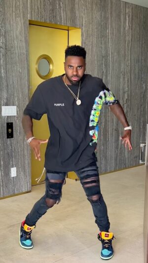Jason Derulo Instagram - Who sent me this for my birthday? @frankielap