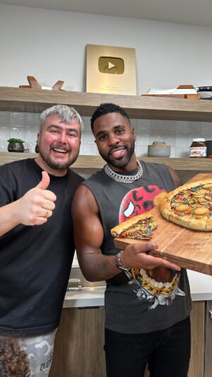Jason Derulo Instagram - Pizza 🍕
