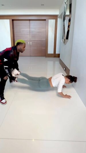 Jason Derulo Instagram - It’s hard for me to post this but @ashleynocera insisted LOL There’s a lot of mistakes that can happen when your creating and this one unfortunately lead to Ashley hurting herself. A lot of people have been asking how she hurt her back a few months ago and here’s the clips that made it happen. The intentions were for her to go through the breakaway wall but unfortunately it never broke. She is fully recovered and feeling 100% again. I’m so apperceive of Ashley send your love in the comments ❤️