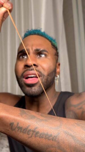 Jason Derulo Instagram - Cause of Death: Hangnail 💀

@realestmannyfresh