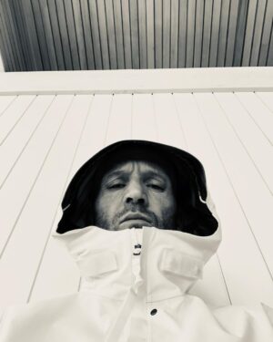 Jason Statham Instagram - J76-GT 
@erlsn.acr