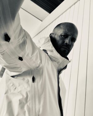 Jason Statham Instagram - J76-GT 
@erlsn.acr