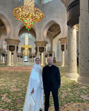 Jason Statham Instagram - Sheikh Zayed Grand Mosque #InAbuDahbi