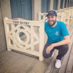 Jean-Baptiste Toussaint Instagram - À défaut de pouvoir prendre une photo avec lui. Deauville, France