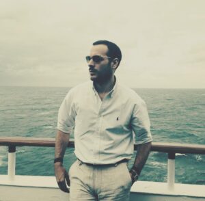 Jean-Baptiste Toussaint Instagram - Pour la première fois de ma vie, le serveur m’a vu quand j’ai demandé l’addition.
