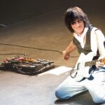 Jeff Beck Instagram - Sundays are for the Jeff Beck fans! Turn up the volume to one of your favorite Jeff Beck tunes 🎸❤