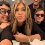 Jennifer Aniston Instagram - Good Morning 😘 @goodmorningamerica @themorningshow GMA Backstage, ABC studios