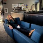 Jennifer Aniston Instagram - Almost halfway through filming season 3 of @themorningshow show 🥹 Sneak peek 🤗👀🪖❤️