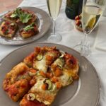 Jennifer Finnigan Instagram - That night I made pizza (and drank alllll the wine….and also chocolate pizza in the last pic) in Tuscany ☺️❤️🤌🏼🤤 🍕 🇮🇹 #latergram #pizza #italy #tuscany 📸 @dsavre @kct_pov Marche, ITALY