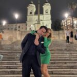 Jennifer Finnigan Instagram - We’re Italian models now. (@jonnysilverman what are we doing?!? 🤦🏼‍♀️) 📸: @drewjrausch The Spanish Steps - Rome, Italy