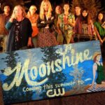 Jennifer Finnigan Instagram - Repost from @moonshineseries • We are SO excited to announce that @MoonshineSeries is launching on @theCW this July!! We can’t wait to corrupt America with Finley-Cullen dysfunction one episode at a time 🤣Buckle up friends! 🇺🇸❤️🦞 Oh helllllllz yeah #Moonshine comin atcha this summer on @thecw network. Who’s up for some quirky, funny weird Canadian dramedy?!! Cuz this shit is special, unique and rock’n’roll, and man I love it. Thanks @eone_tv and @thecw @moonshineseries 🙌🏼