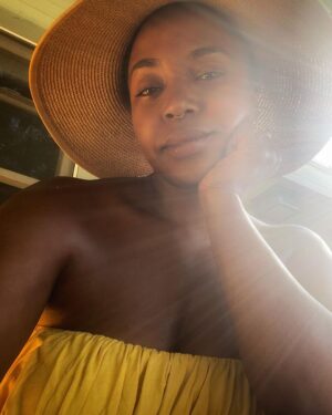 Jerrika Hinton Instagram - ☀️