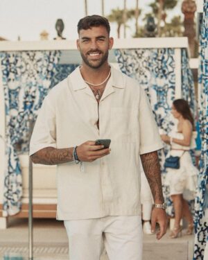 Jesús Palacios Instagram - La Cabane Opening ‘ 23 by @dolcegabbana 🤍💙.

Shots by @s.almarcha 📸  #letthefunbegin #lacabane #lacabanemarbella #catchmeifyoucan
