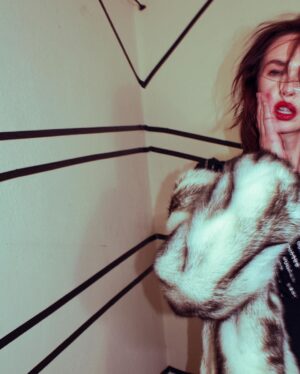 Jessica Cook Instagram - D.A.N.K.
"The Bear Was Here."
Created by: @raquelhoque
Model: @jessicamcook
Graphic Set Design:
@go_for_neens