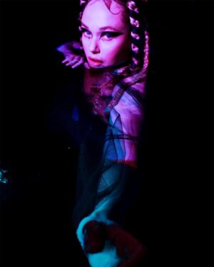 Jessica Cook Instagram - D.A.N.K
“Alien Water”
Created by: @raquelhoque
Model: @jessicamcook
Assist: @go_for_neens @dankmagazinecollective