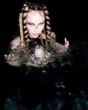Jessica Cook Instagram - D.A.N.K
“Alien Water”
Created by: @raquelhoque
Model: @jessicamcook
Assist: @go_for_neens @dankmagazinecollective
