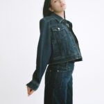 Jessica Gomes Instagram - Cue + Russh @cueclothingco @russhmagazine Photographed by @sly__morikawa Styled by @charlotte__agnew Make Up by @nishavanberkelmakeup Hair by @kyye #cueclothing 💌