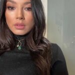 Jessica Gomes Instagram - @oliviabonddiamonds your pieces are so special 💎
