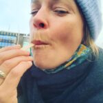 Jessica Schwarz Instagram - Berlin ohne Currywurst/Pommes/Schranke geht nicht 😋😋😋 #byebyeberlin#musswiederweiterziehen#willmissyou Berlin, Germany