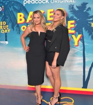 Jessica St. Clair Instagram - Here with my queen, real life Barbie @junediane celebrating premiere of delicious new show we are in #basedonatruestory on @peacock glam by @lexwmakeup jewels by @curatedadornments
