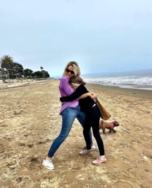 Jessica St. Clair Instagram - Best Mother's Day ever. All thanks to @bydanobrien. I'm one lucky girl. 🍀