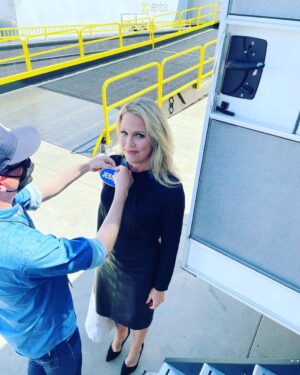 Jessica St. Clair Instagram - It's like I'm being sworn into public office. @familyfeudabc @junediane #dog