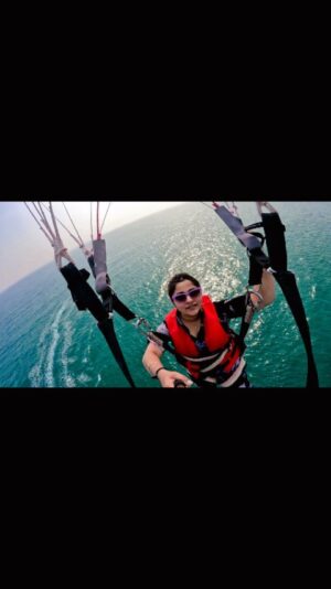 Jhilik Bhattacharjee Instagram - I'm deeply in love with this song .....💕🎵

What bout u !!!