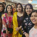 Jina Samal Instagram - After 20 years.. ❤️😘 #get-together #trending #tulasi #love