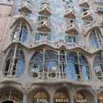 Joana Alvarenga Instagram - Bairro Gótico o meu preferido até agora 💃🇪🇸 . #gótico #bairrogotico #barcelona #espanha #cataluña #exploring #travelling Bairro Gótico - Barcelona