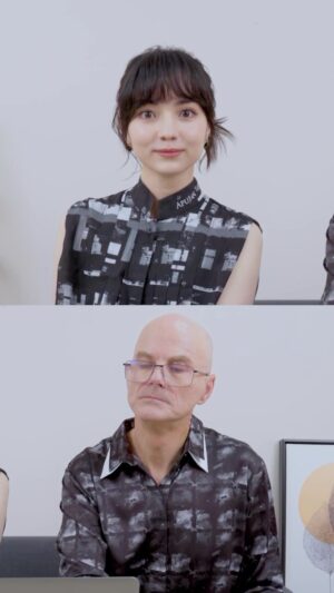 Joanne Missingham Instagram - 戲很多的我 vs 淡定的爸爸🤣

今晚21:00 YouTube 頻道 #嘉嘉老師Go