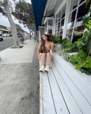 Joelle Better Instagram - laguna beach has my heart