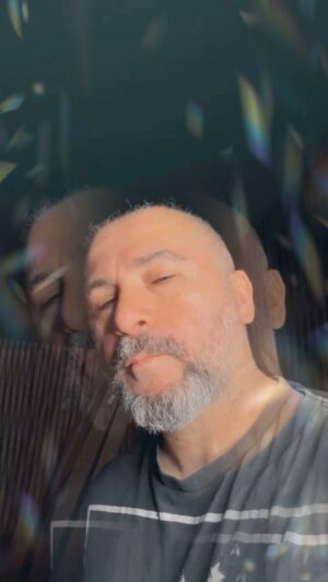 John Dolmayan Instagram - *PELA PRIMEIRA VEZ EM SÃO PAULO*

_Tarde de autógrafos e bate-papo com JOHN DOLMAYAN, baterista do System Of A Down_

*INFOS*:

Retire o seu ingresso (GRATUITO) no Sympla (Bio)
https://www.sympla.com.br/evento/tarde-de-autografos-com-john-dolmayan/2273809

Entrada somente com o ingresso cadastrado.

Quando - Dia 15 de Dezembro, 
PONTUALMENTE AO MEIO DIA

Onde - Loja Monstra em São Paulo 

Praça Benedito Calixto, 158 - 1º andar - Pinheiros