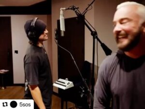 John Feldmann Instagram - I ❤️ @5sos so much. Thx @michaelclifford for the soundtrack.