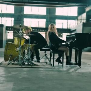 John Feldmann Instagram - @avrillavigne and @modsun you KILLED this video!! So amazing!! Love it. Link in bio. Directed by @modsun. Love you guys!! #flames @bignoise
